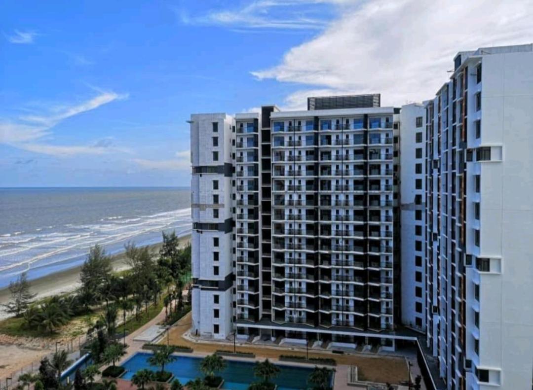 Timurbay Seafront Residence By Hardinahomes Kuantan Buitenkant foto