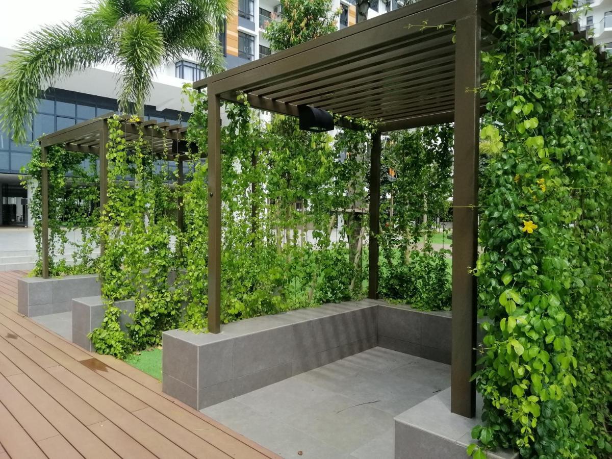 Timurbay Seafront Residence By Hardinahomes Kuantan Buitenkant foto
